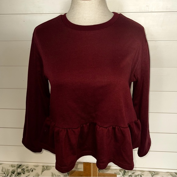 Boutique wine ruffle trim sweater in size small - Picture 1 of 1